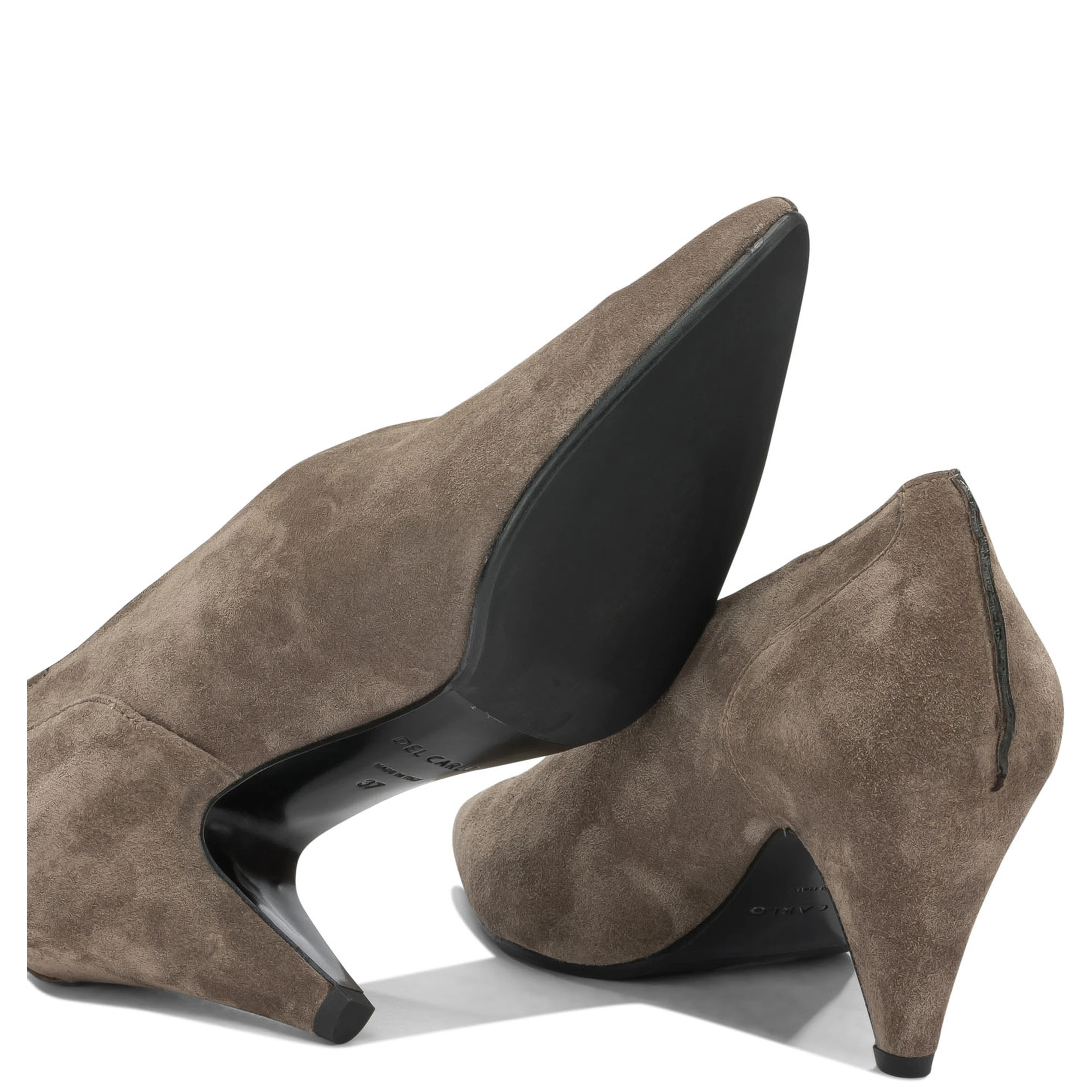 Heeled shoes