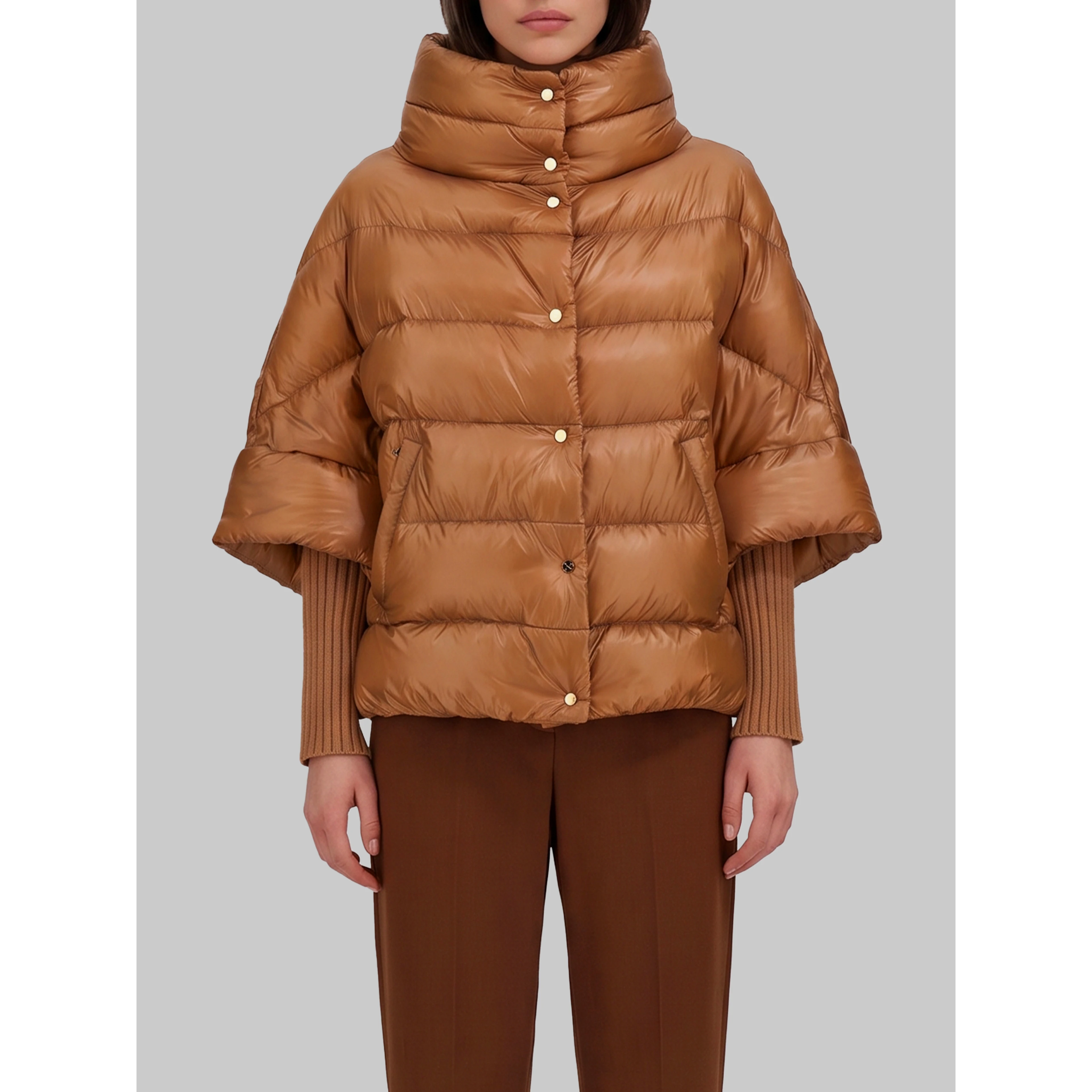 High-neck cape in ultra-light nylon