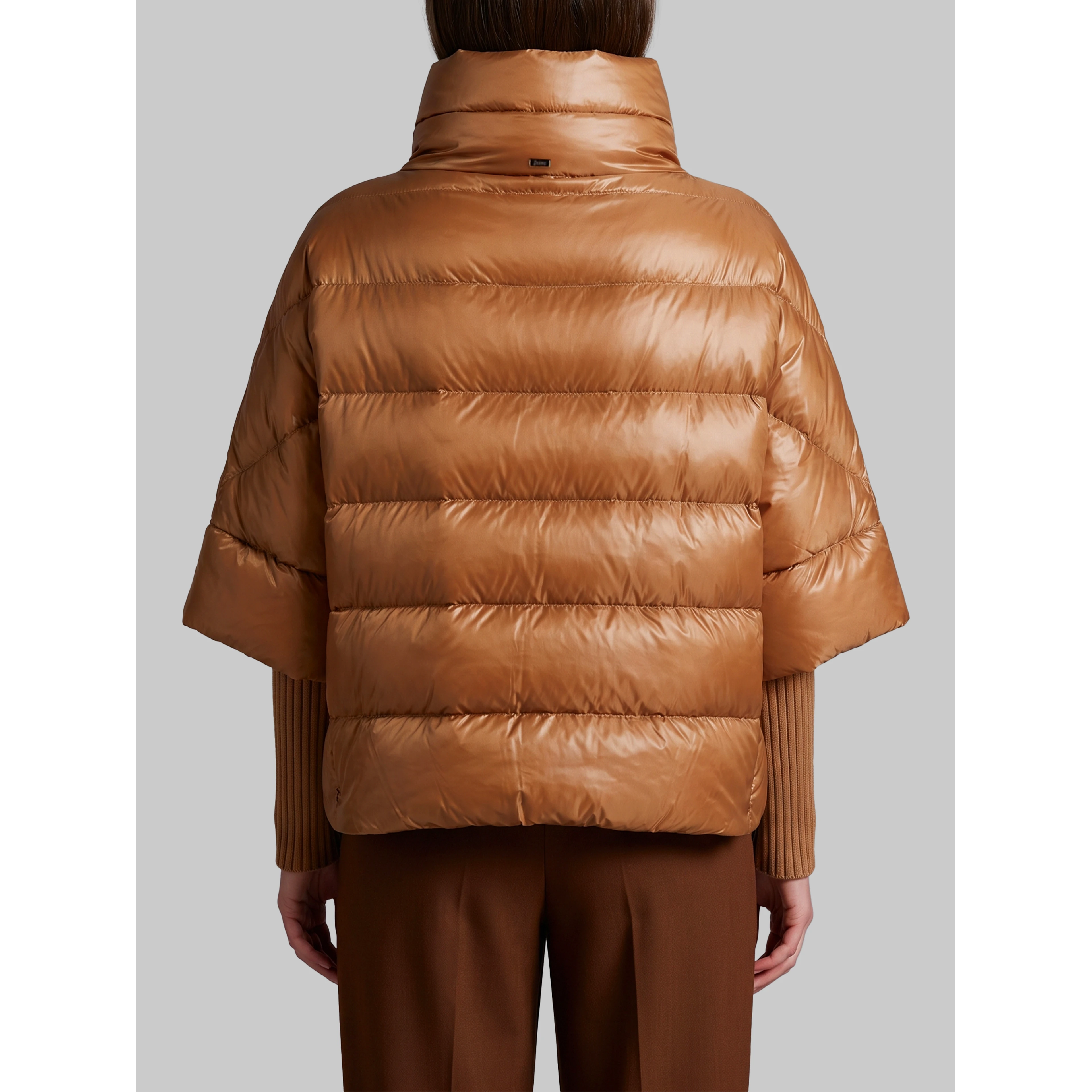 High-neck cape in ultra-light nylon
