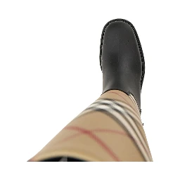 'Cavalier Check' boots