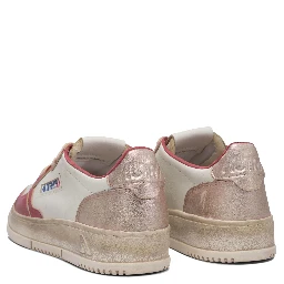 "Medalist Low Super Vintage" Low Top Sneakers