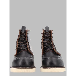 Stivaletto "8849 Classic Moc"