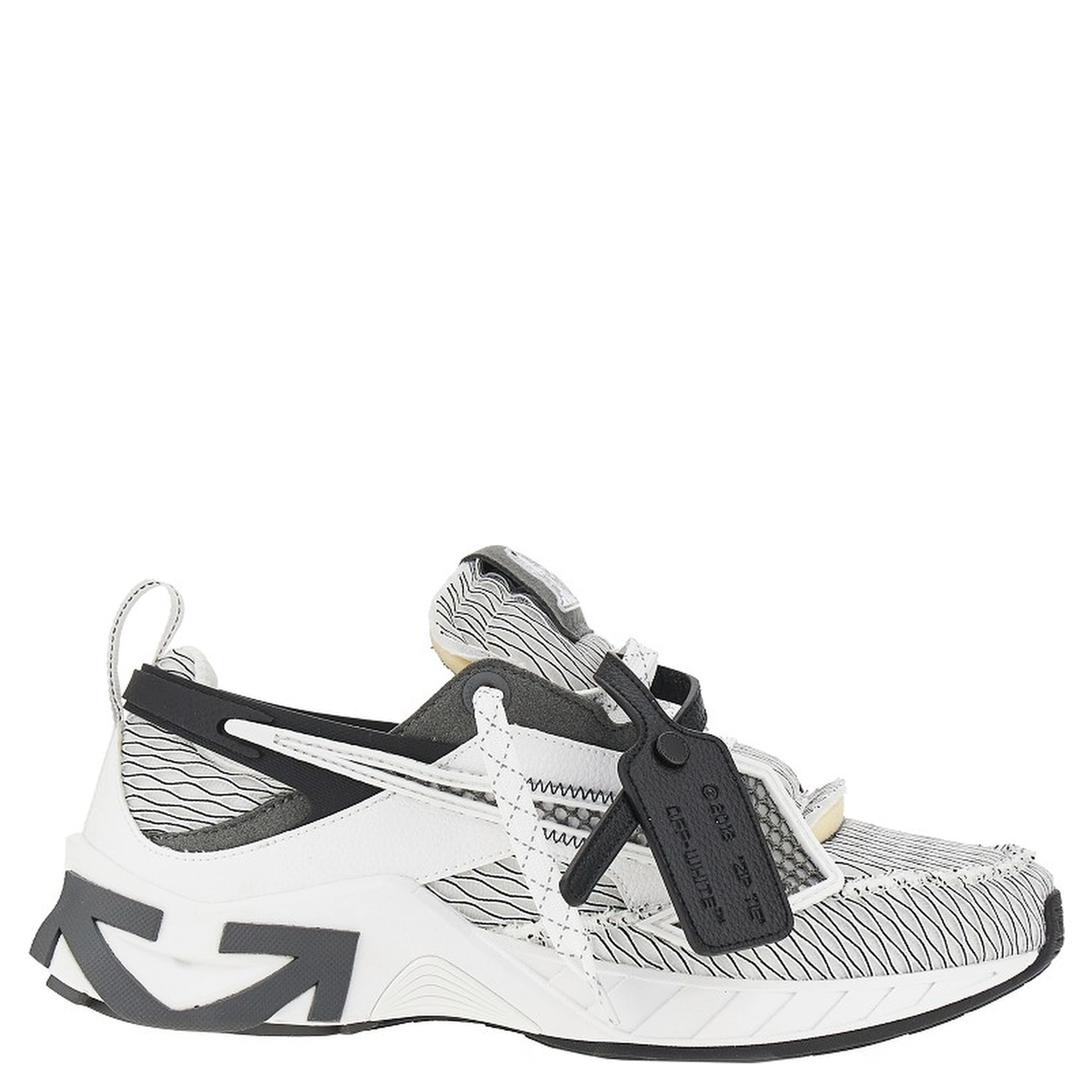 'Space Memo' sneakers