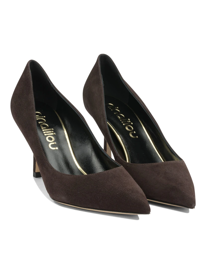 Heeled shoes