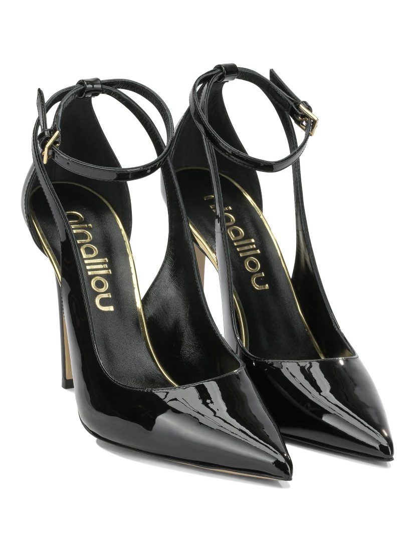 Heeled shoes