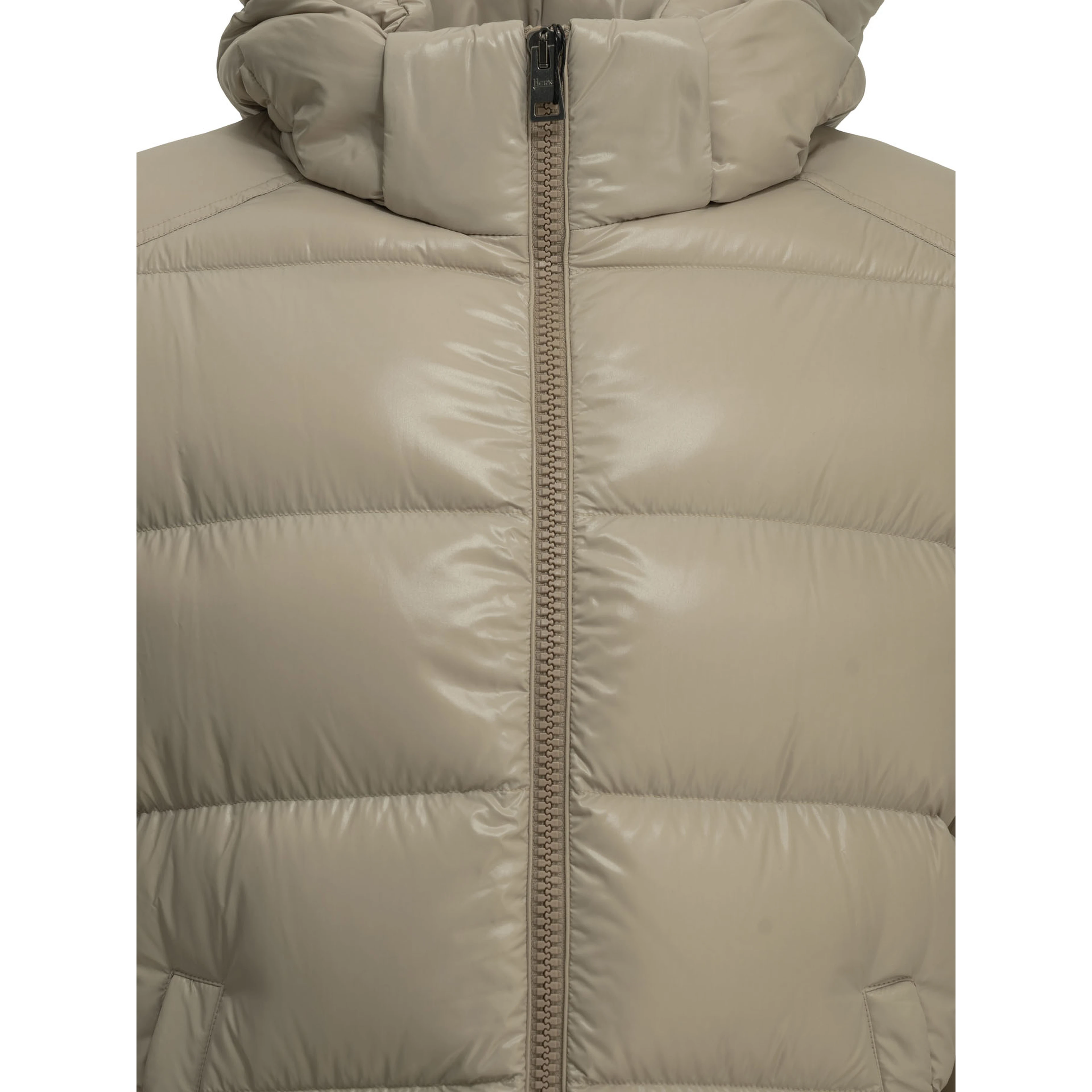 Short down jacket with logo