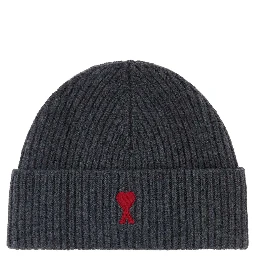 QUOTA -BEANIE WITH CONTRASTED AMI DE COEUR