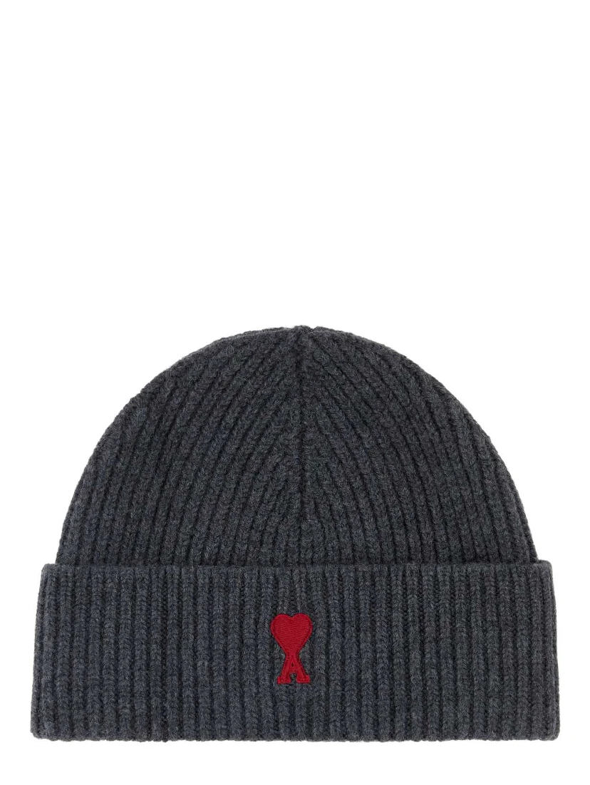 QUOTA -BEANIE WITH CONTRASTED AMI DE COEUR