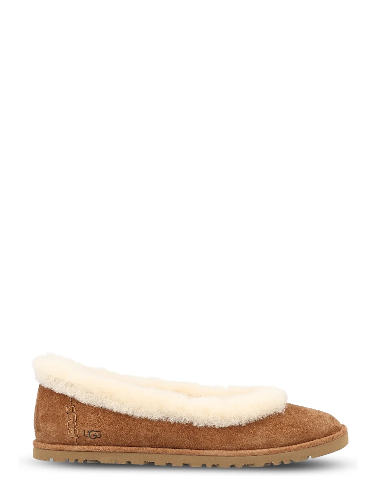 UGG Flat shoes Brown