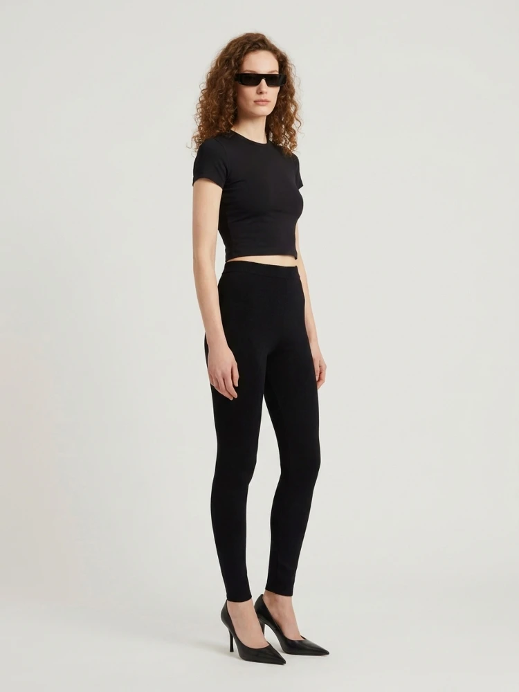 Black Techwear leggings alternative