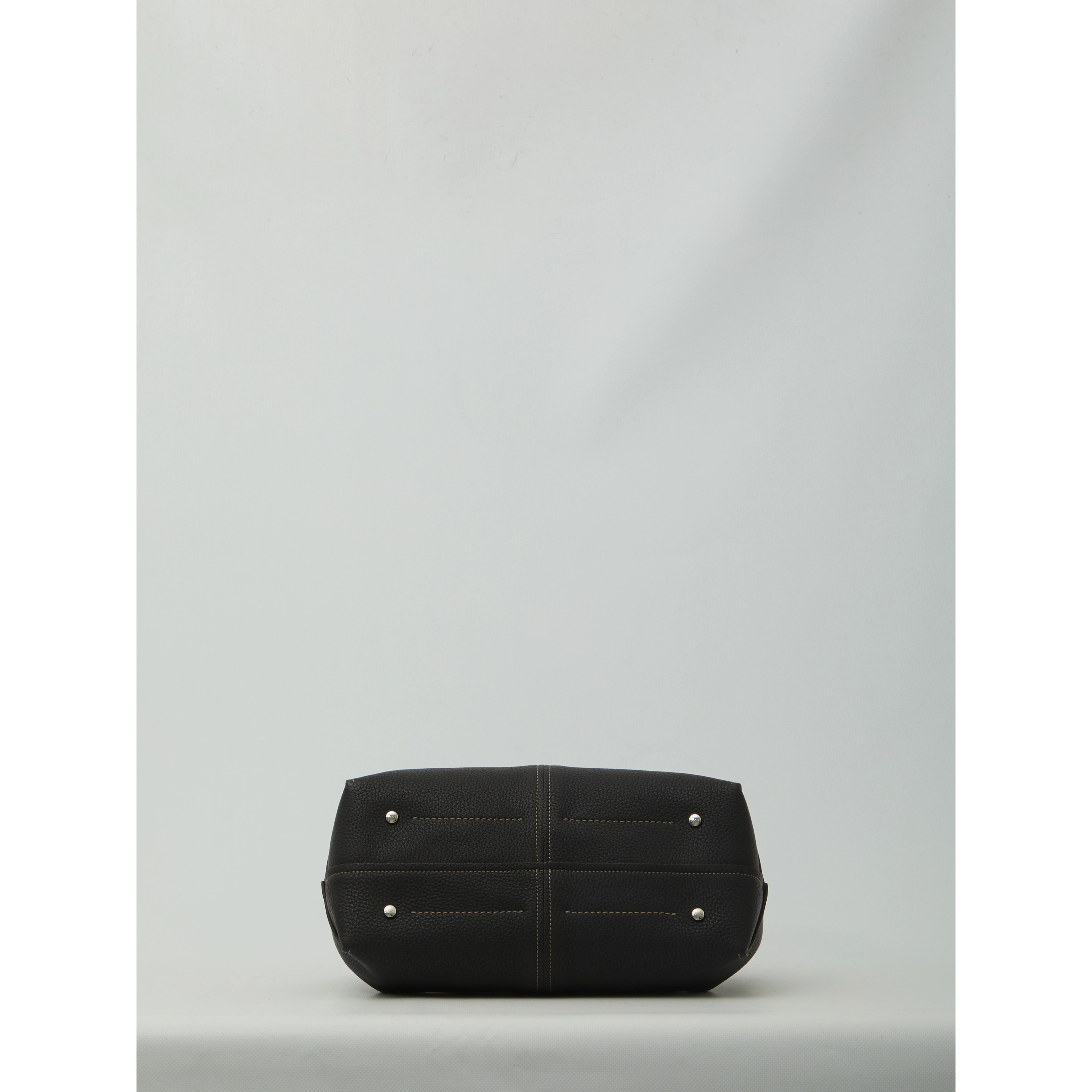 Small hammered leather shopping bag