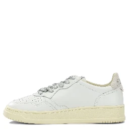 "Medalist Low" Low-Top Sneakers