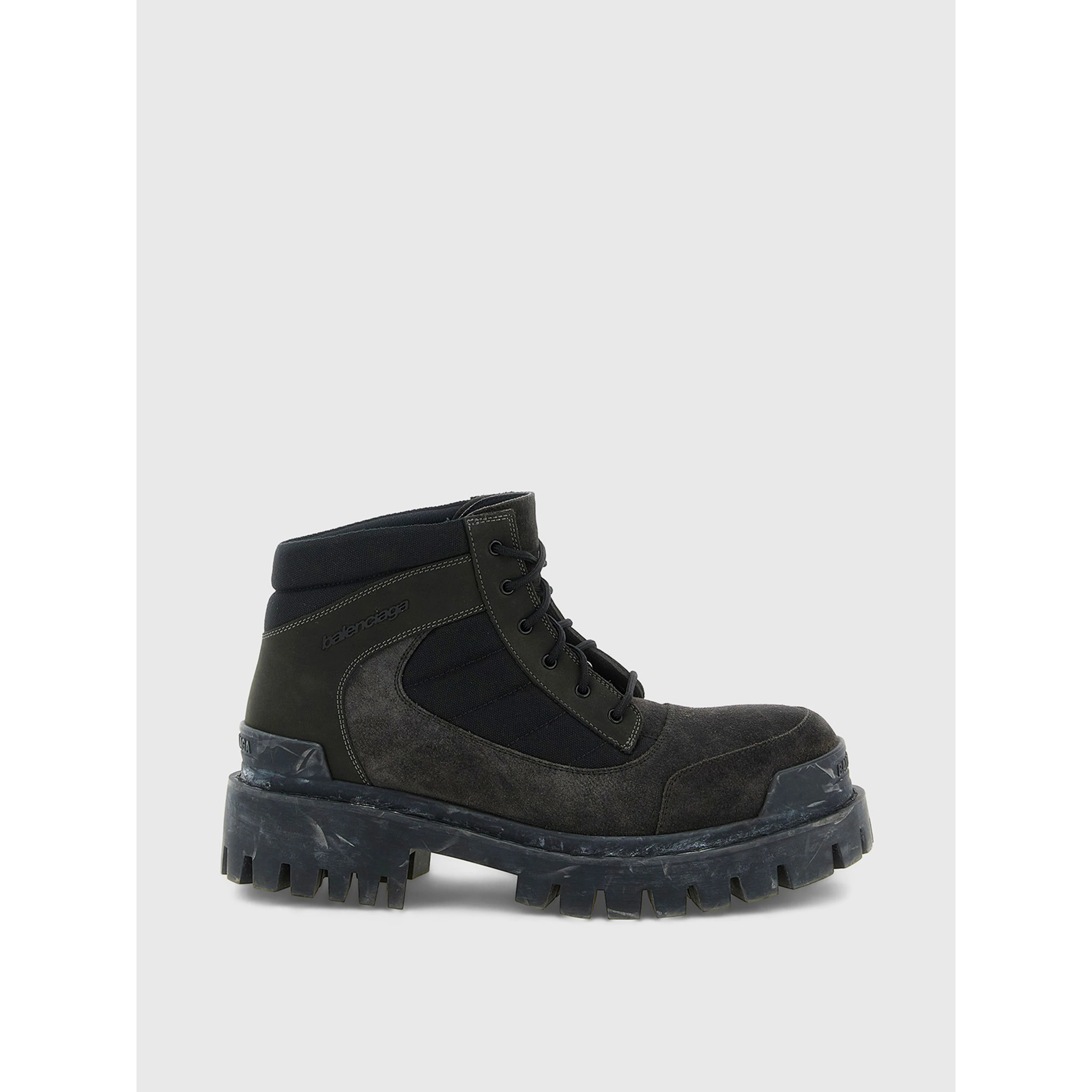 Combat Strike Low boots