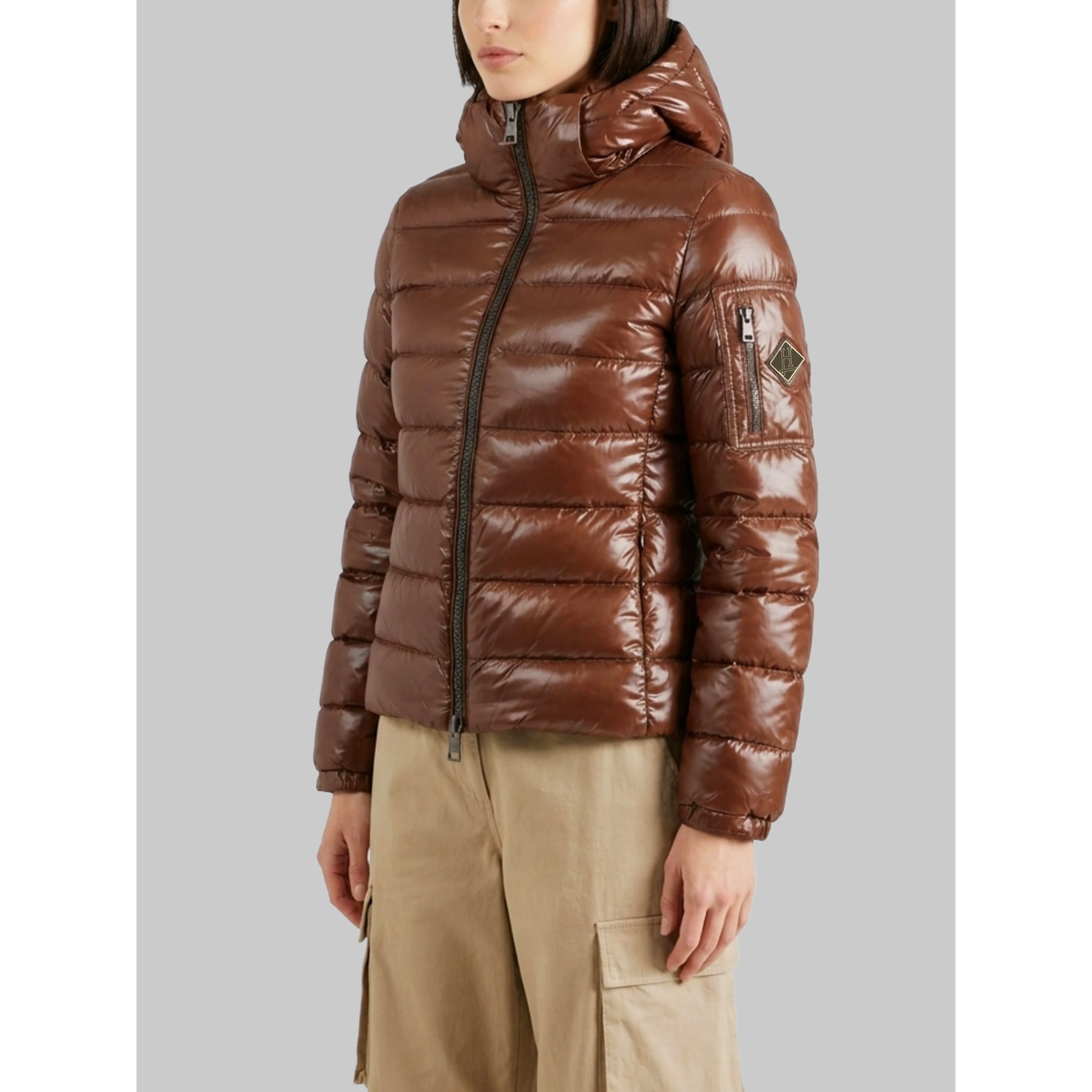 Brown short down jacket
