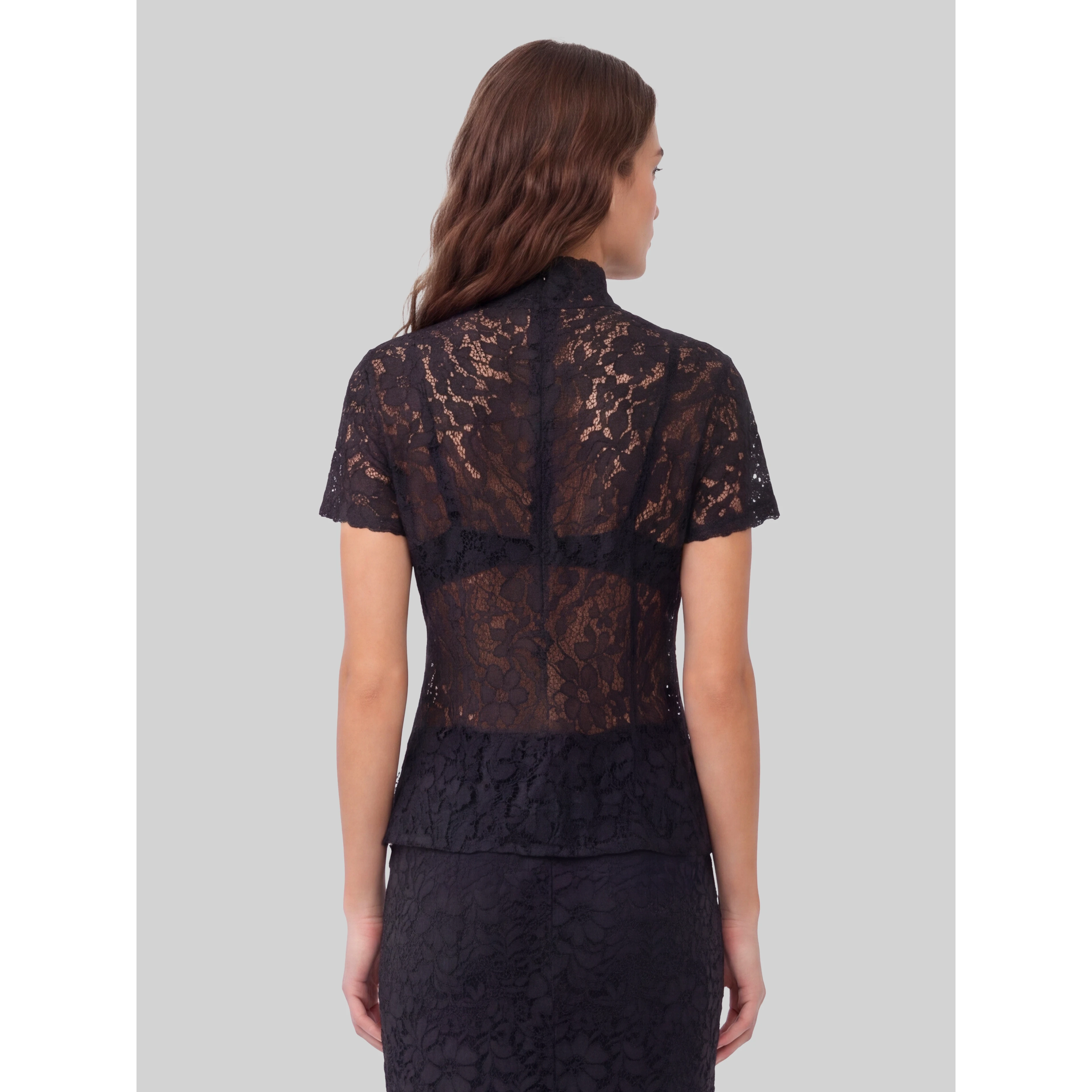 Lace top in black