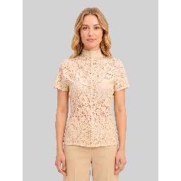 Lace top in white