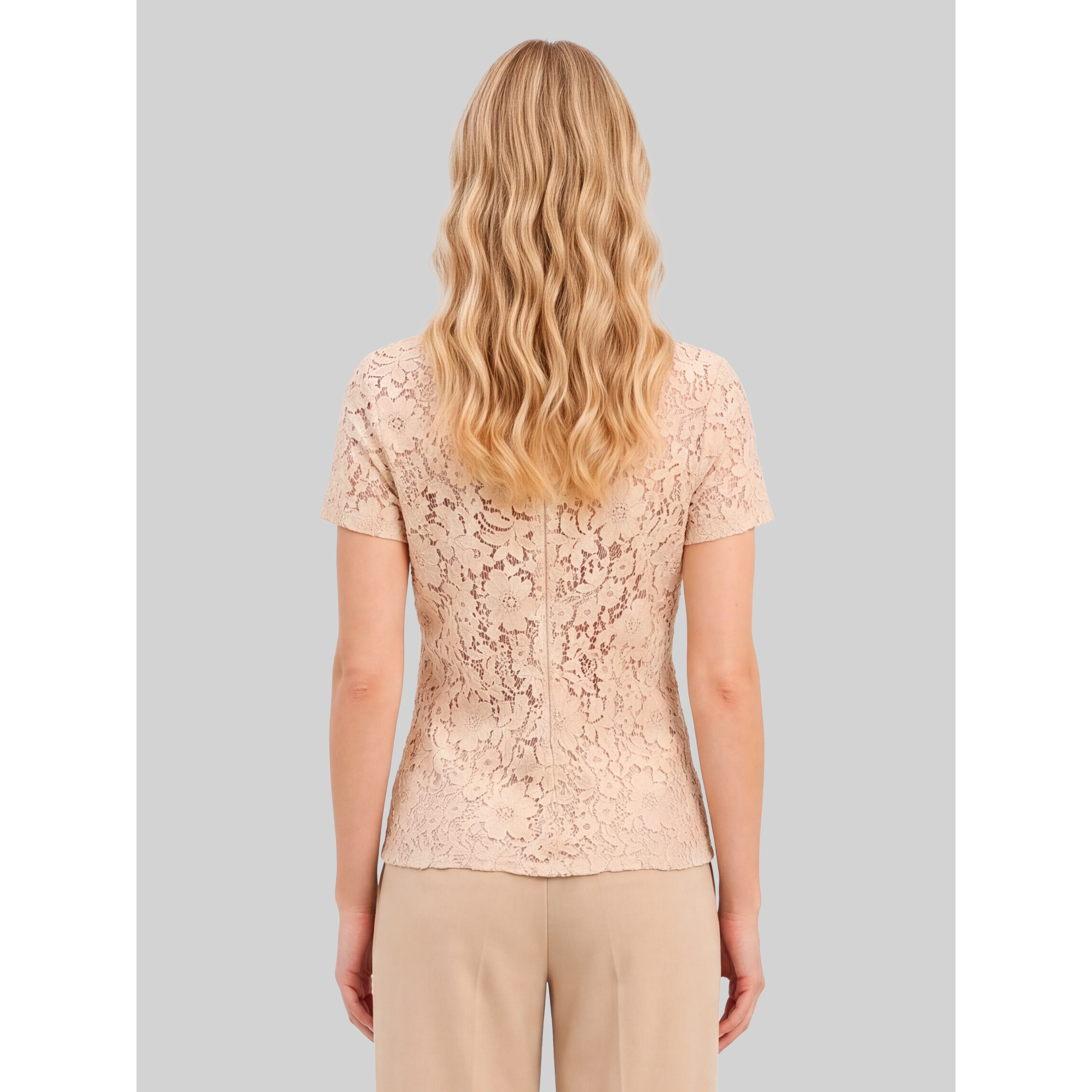 Lace top in white