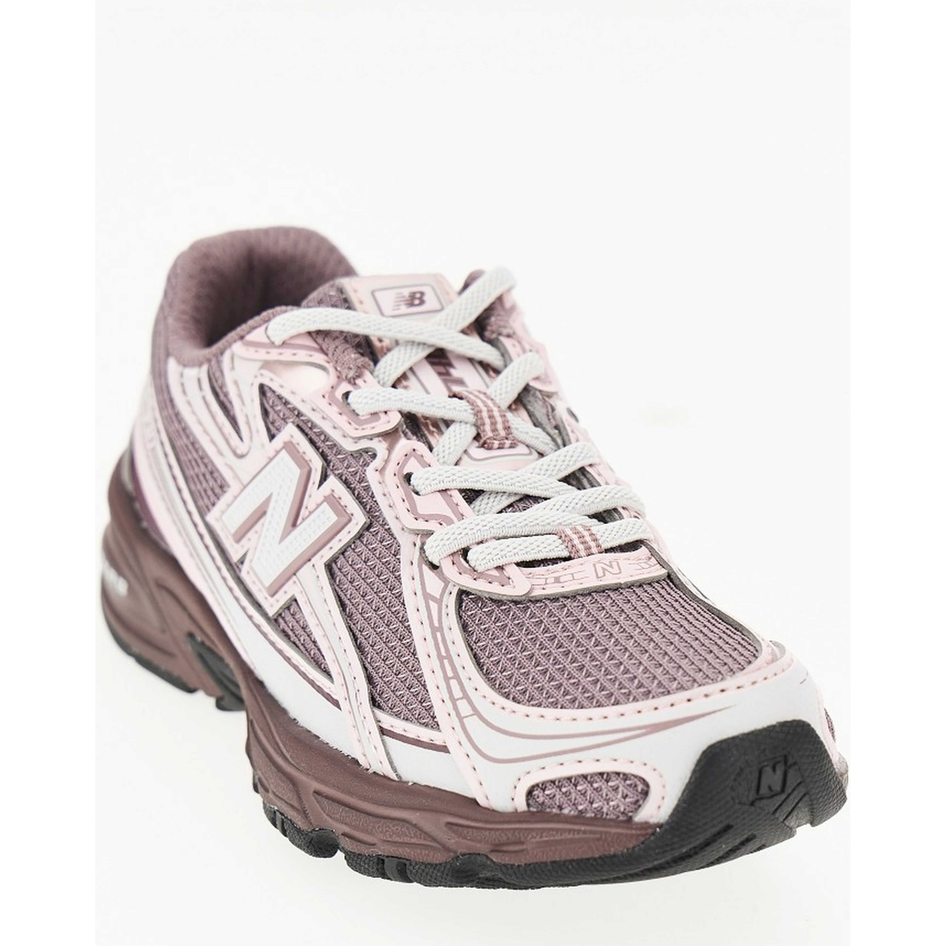 740 Bungee Lace sneakers