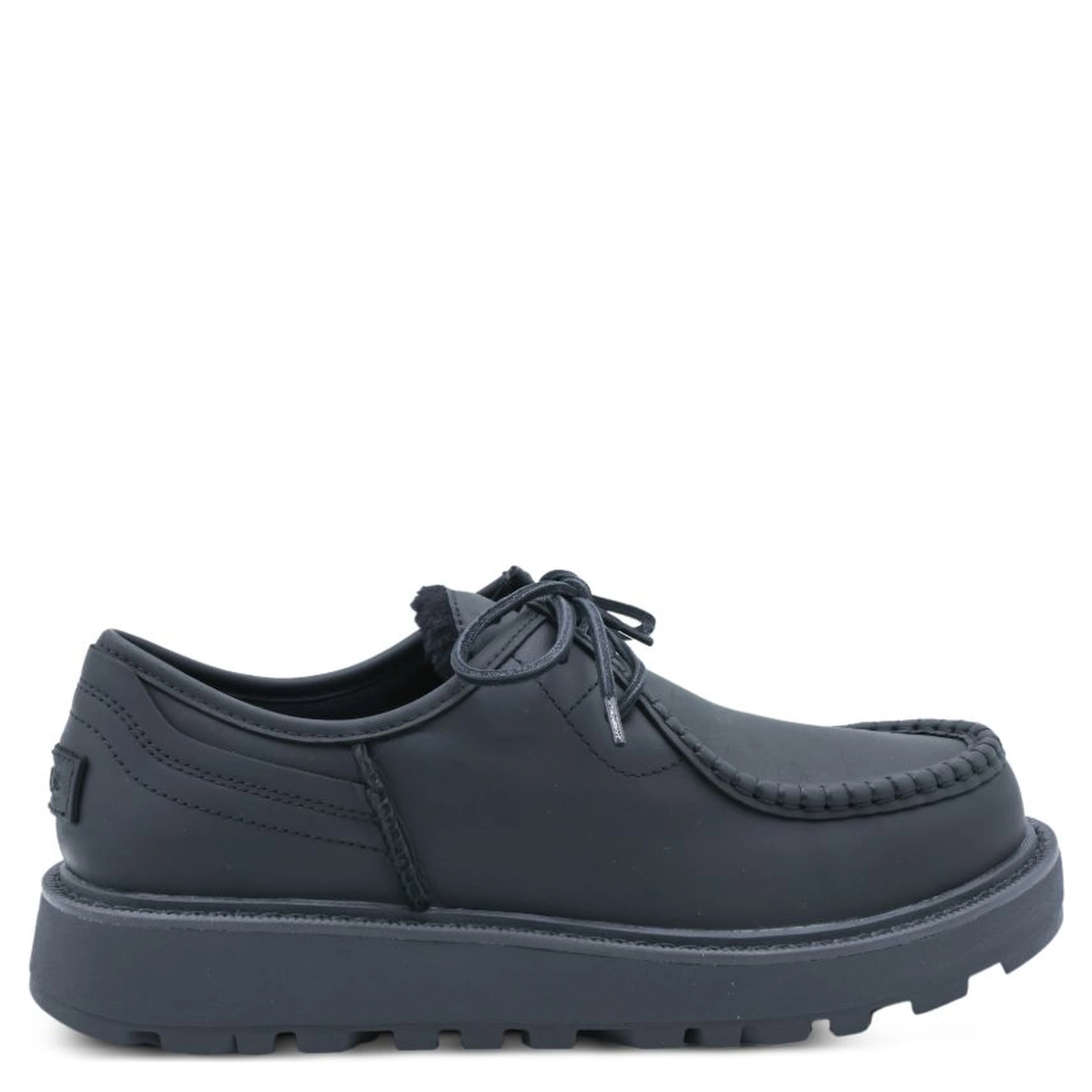 UGG Flat shoes