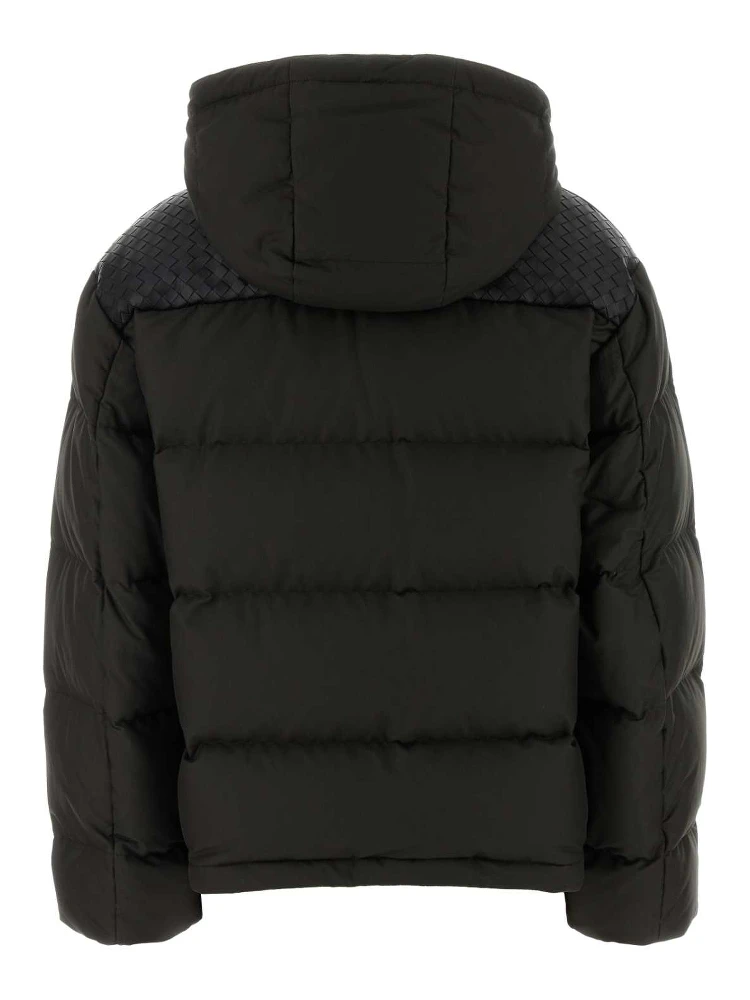 PUFFER CON ZIP E CAPPUCCIO SPALLE IN PELLE INTRECC alternative