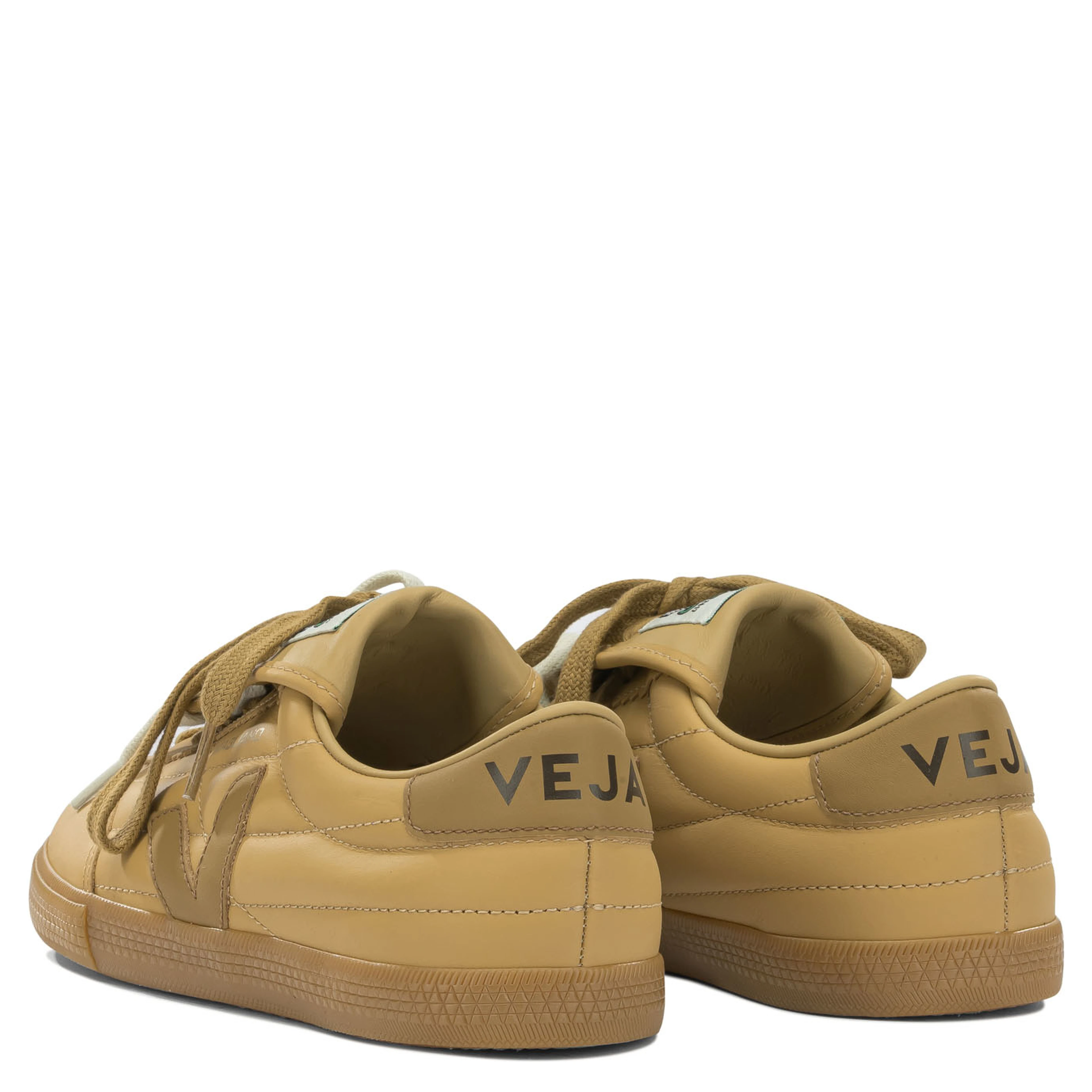 "Veja Panenka x Magliano" Low-Top Sneakers