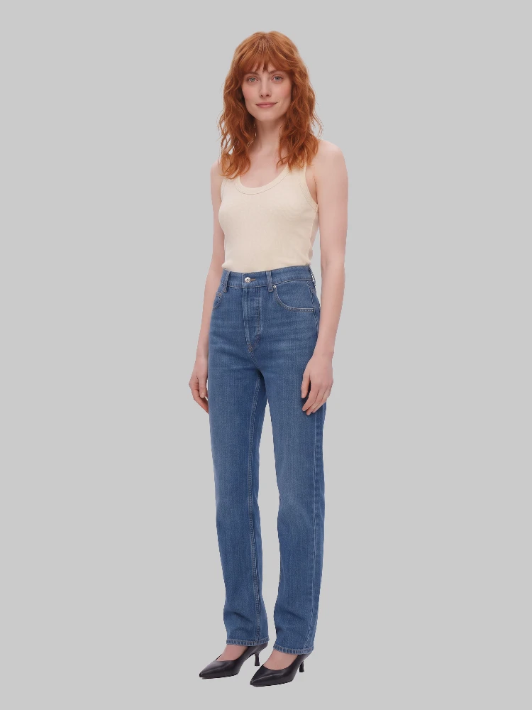 Straight-leg jeans alternative