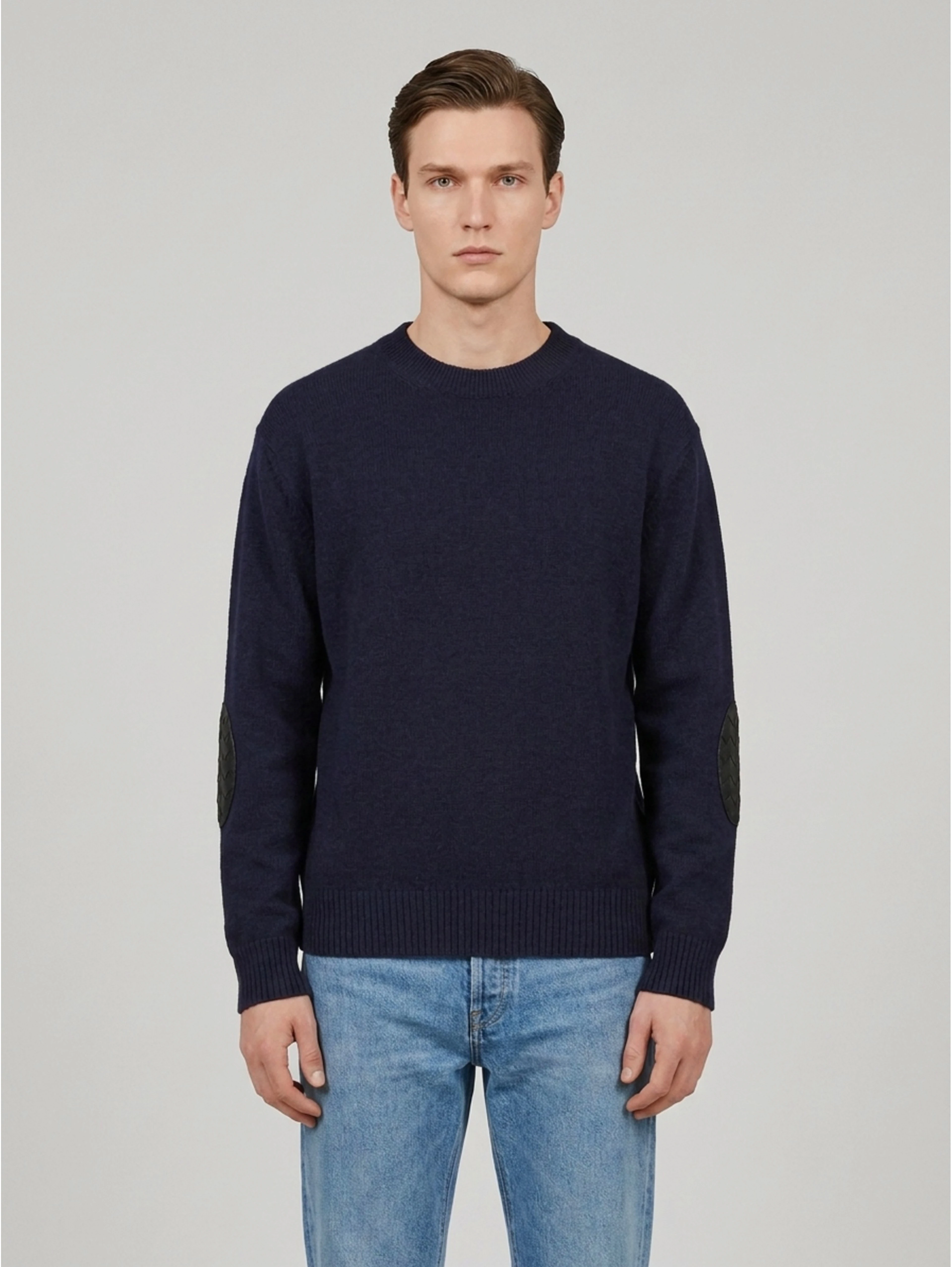 Sweater in Night Residue blue