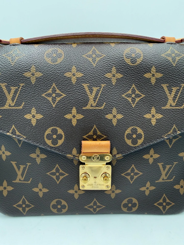 LOUIS VUITTON METIS Monogram with Shoulder Strap alternative