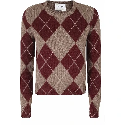 ROUND NECK