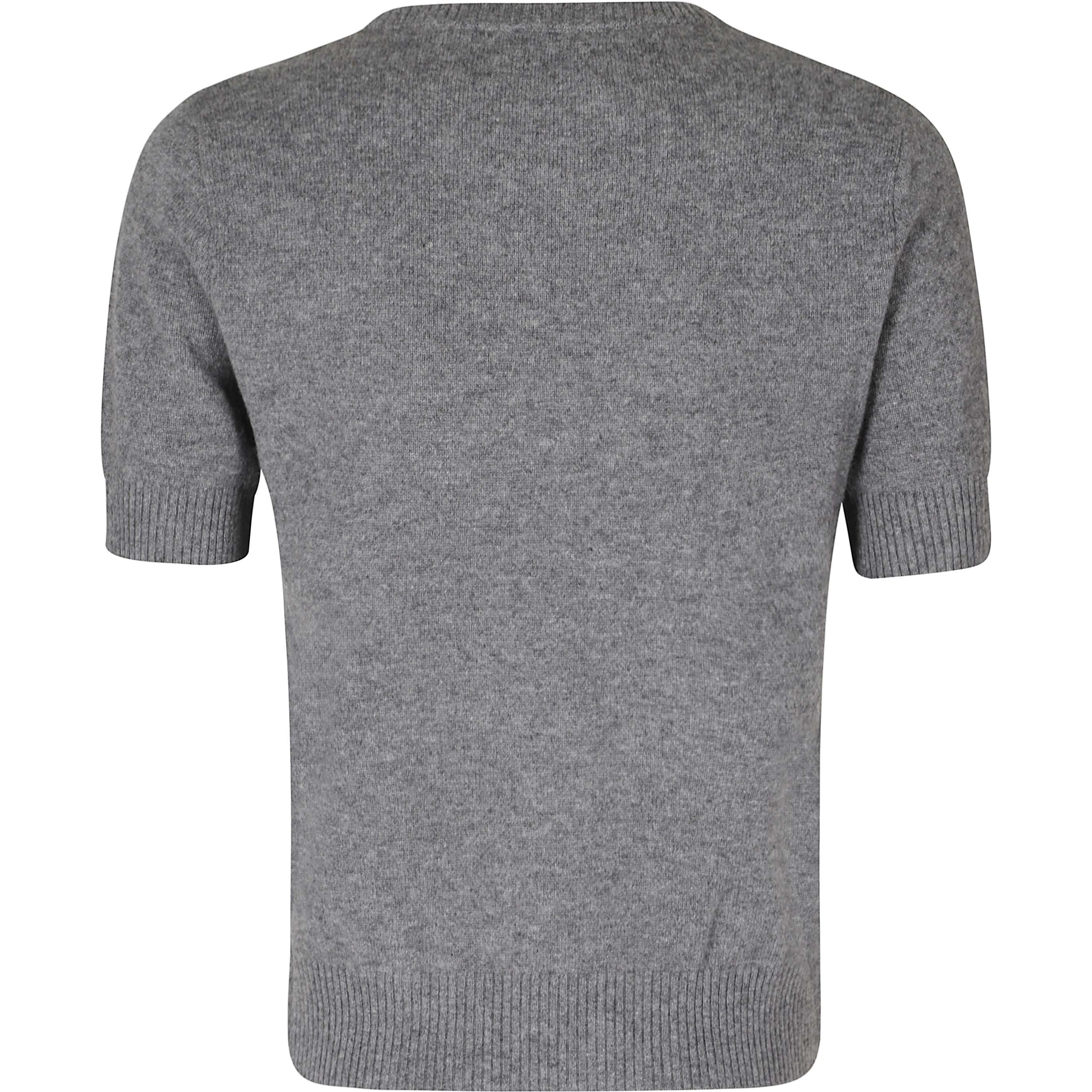ROUND NECK