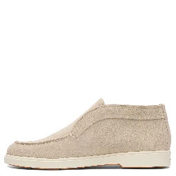 Sneakers & Slip-On