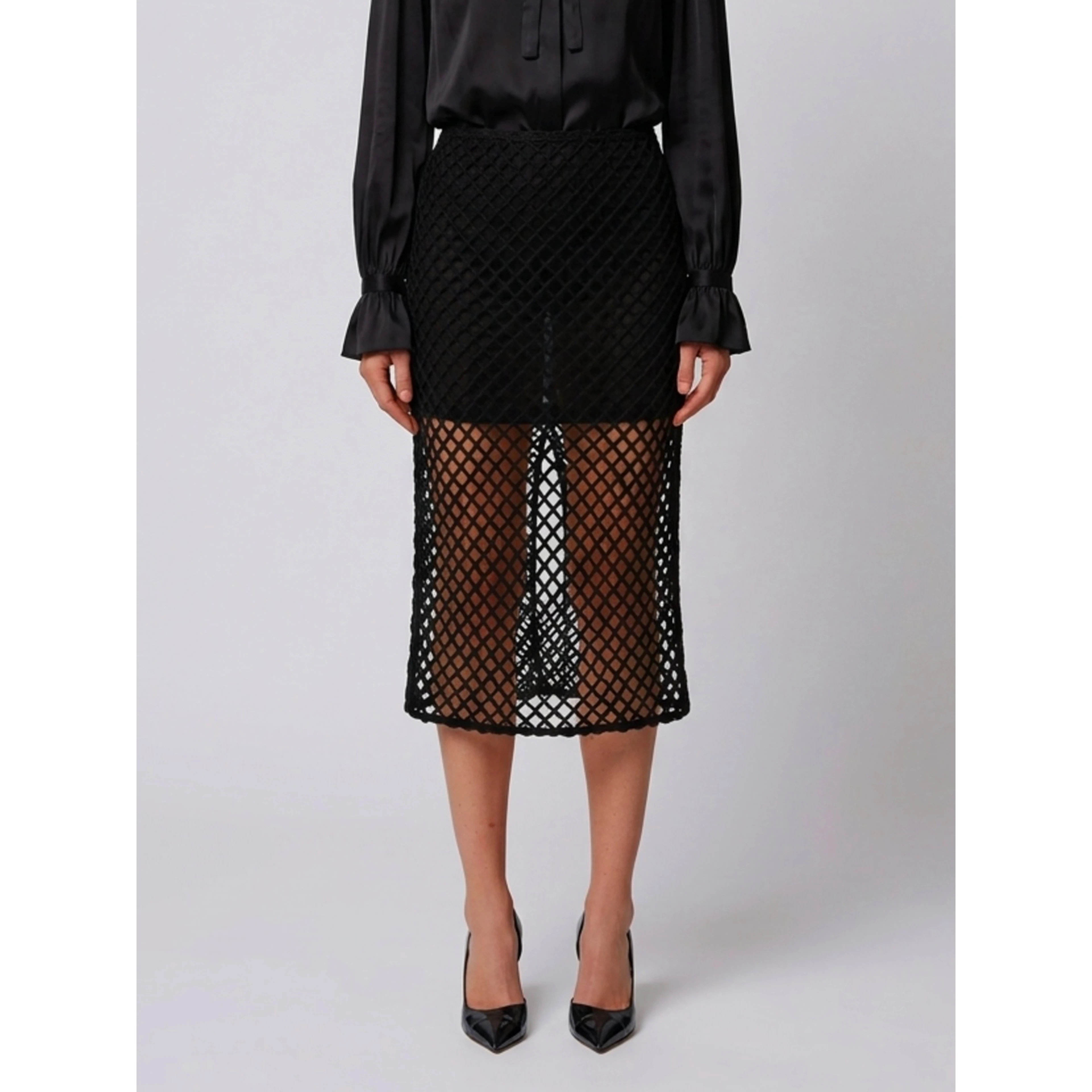 Pencil skirt in mesh