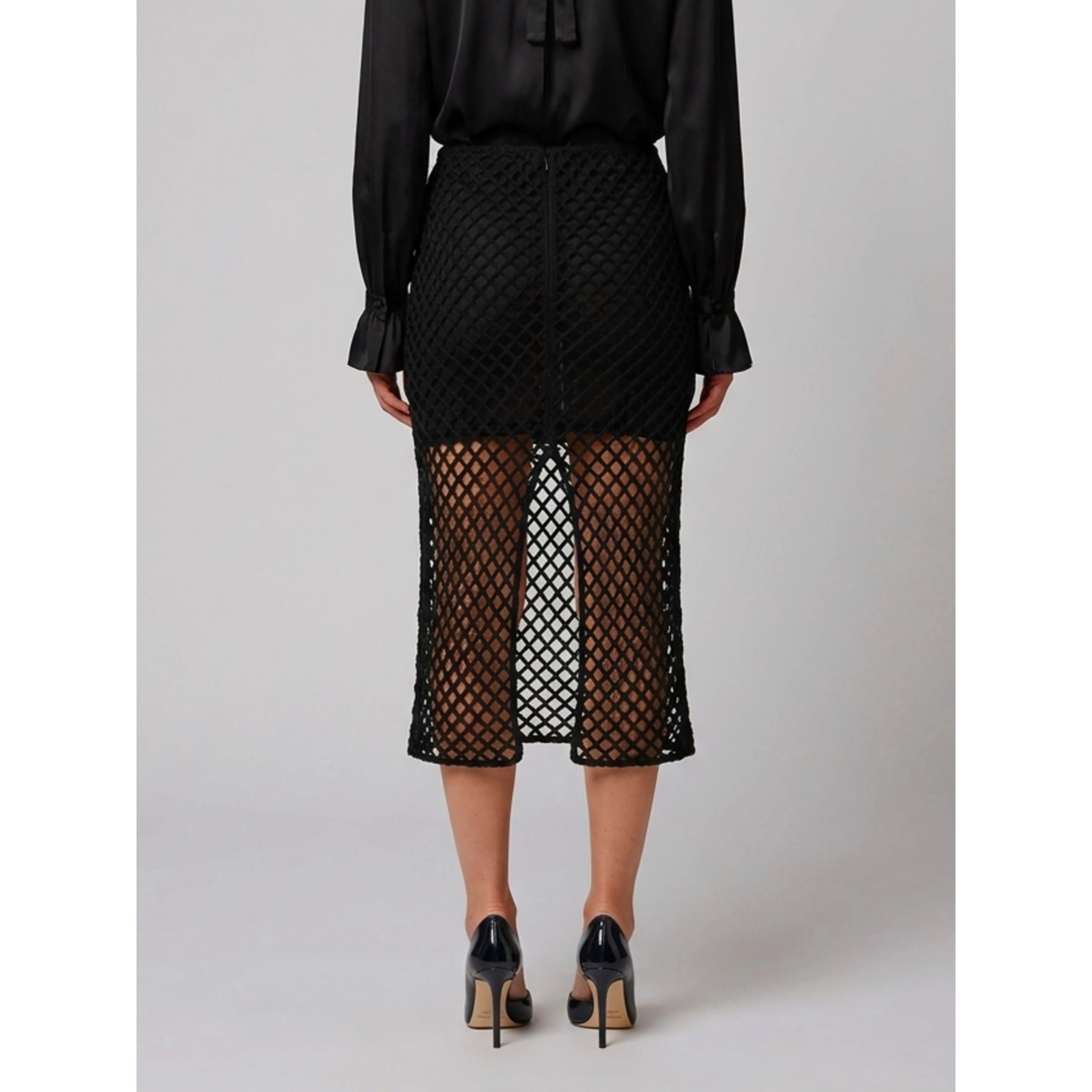 Pencil skirt in mesh