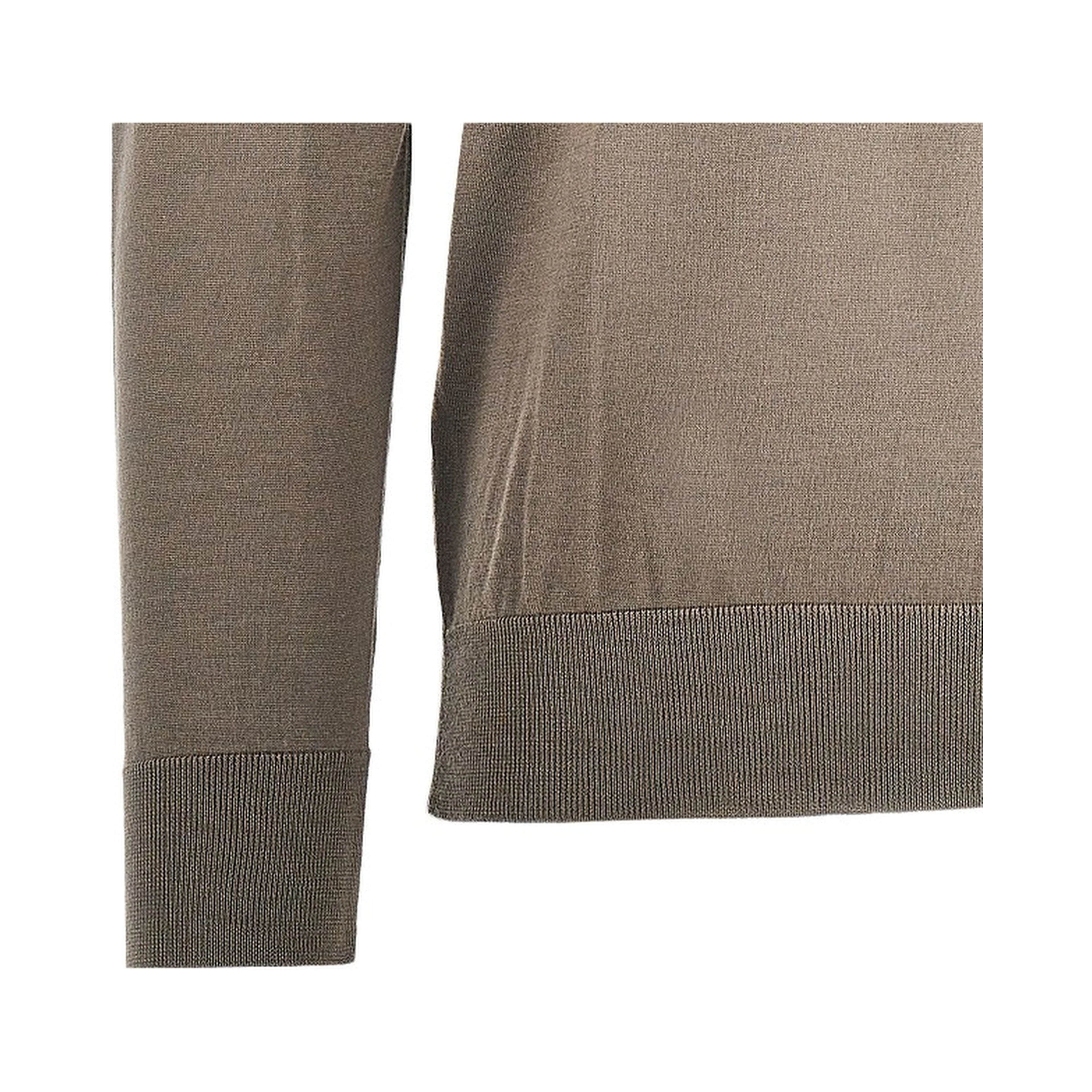 Fine knit turtleneck sweater