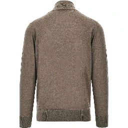 Fine knit turtleneck sweater