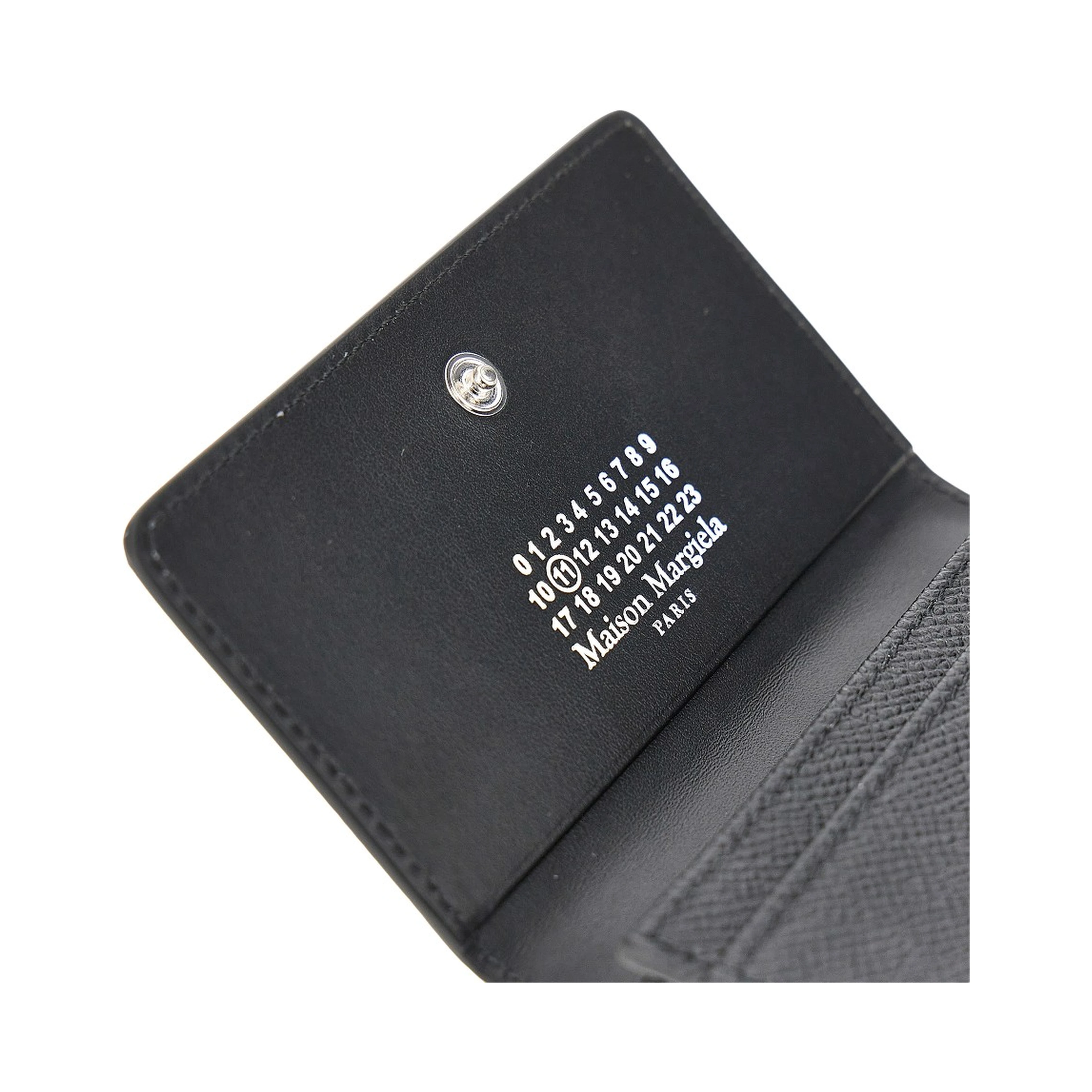 Grained leather cardholder with flap