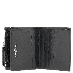 'Four Stitches' booklet wallet