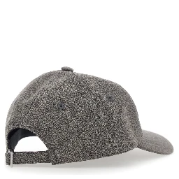 Cap with visor in brown fabric for unisex