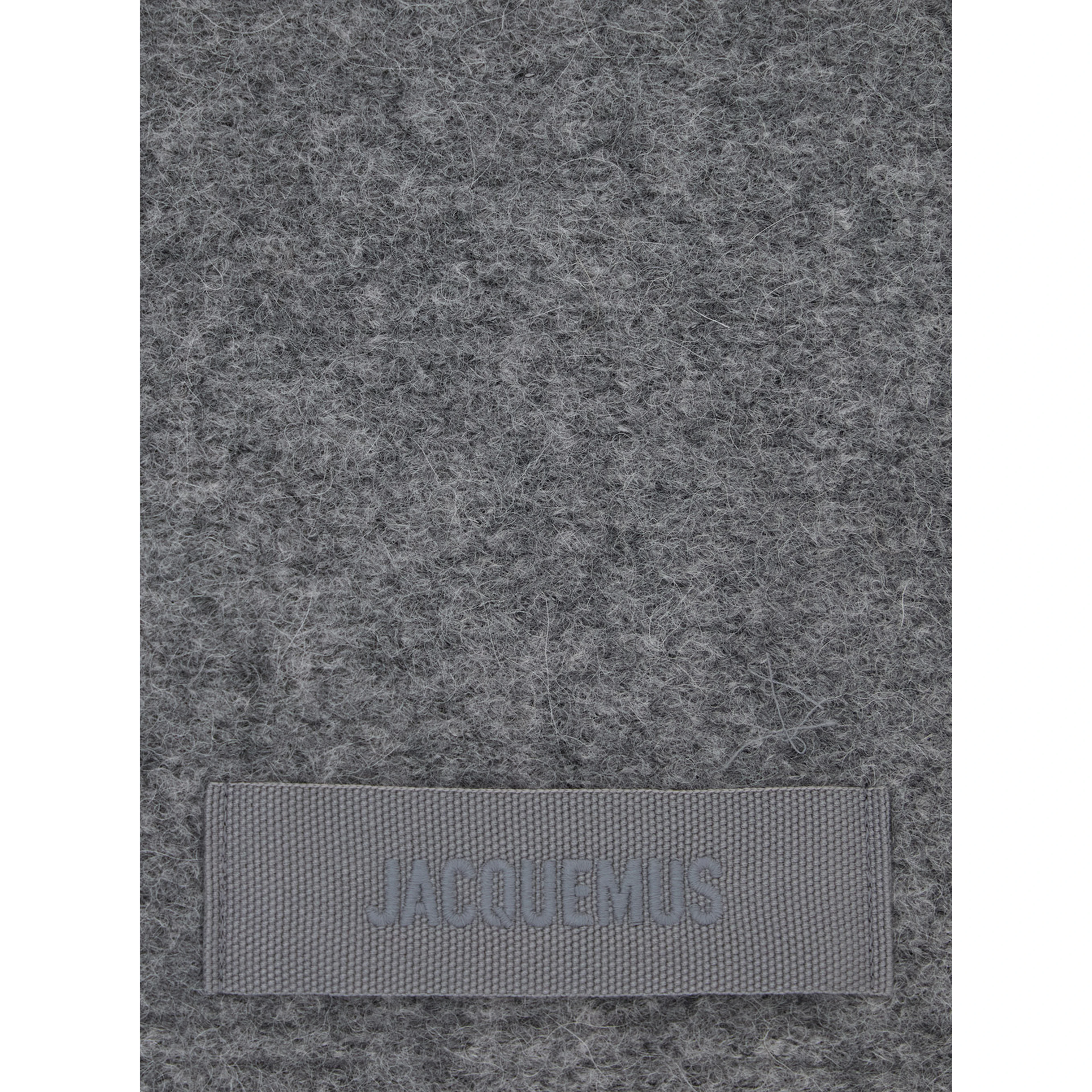 LE CHALE GROS GRAIN is a unisex scarf made of gray alpaca and merino wool