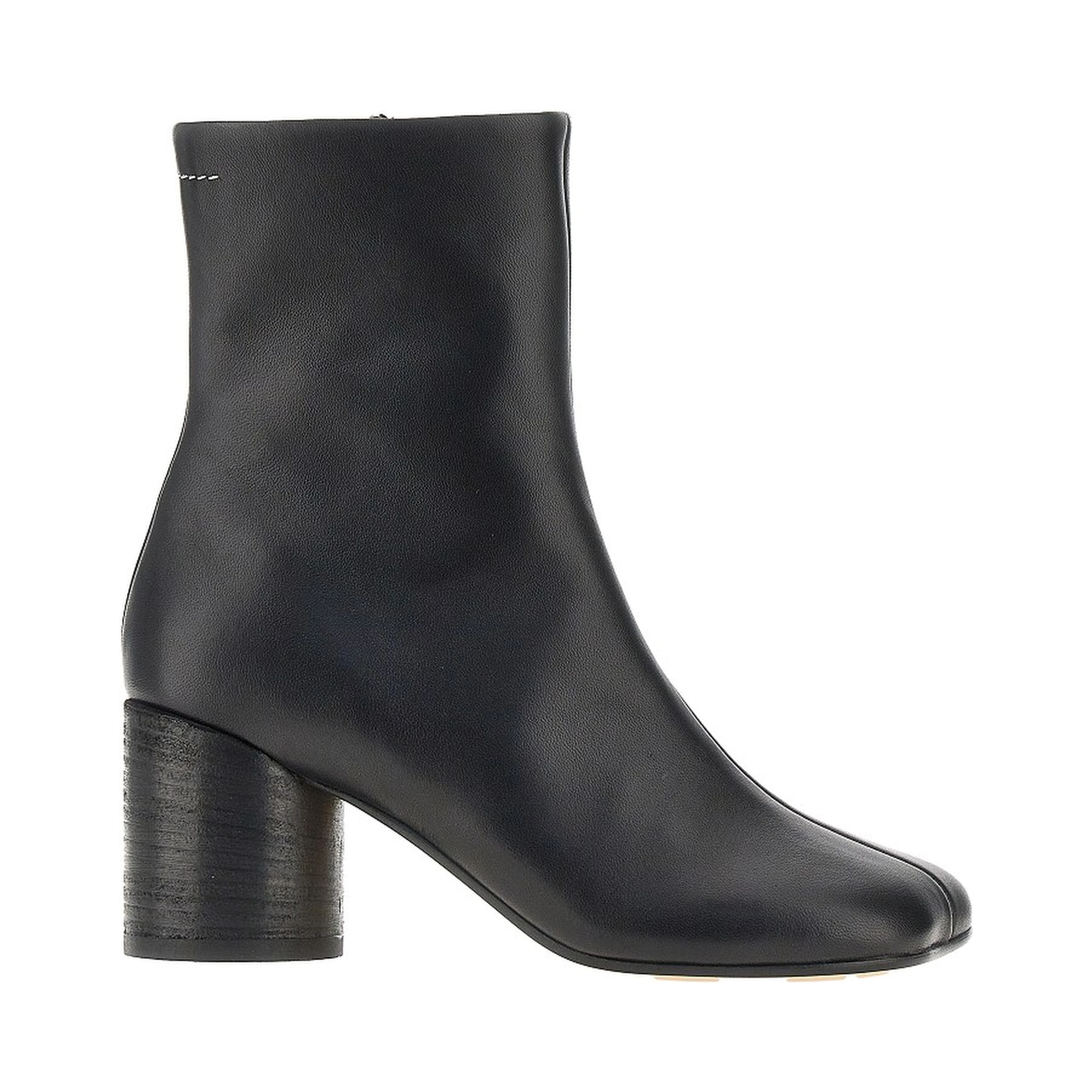 Anatomical toe ankle boots