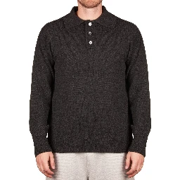 Amaranto Sweaters