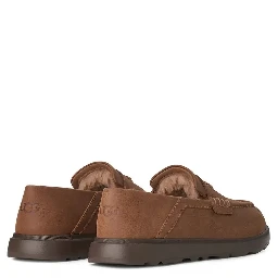 UGG Flat shoes