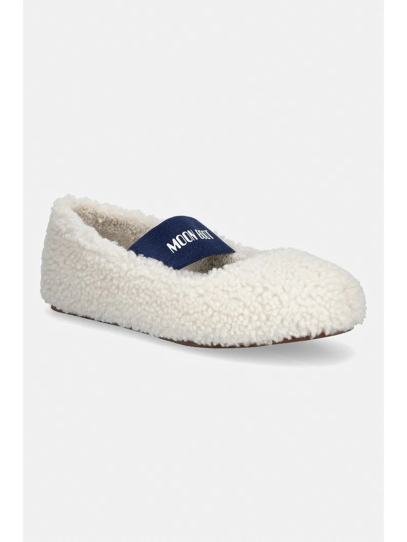 MOON BOOT Flat shoes