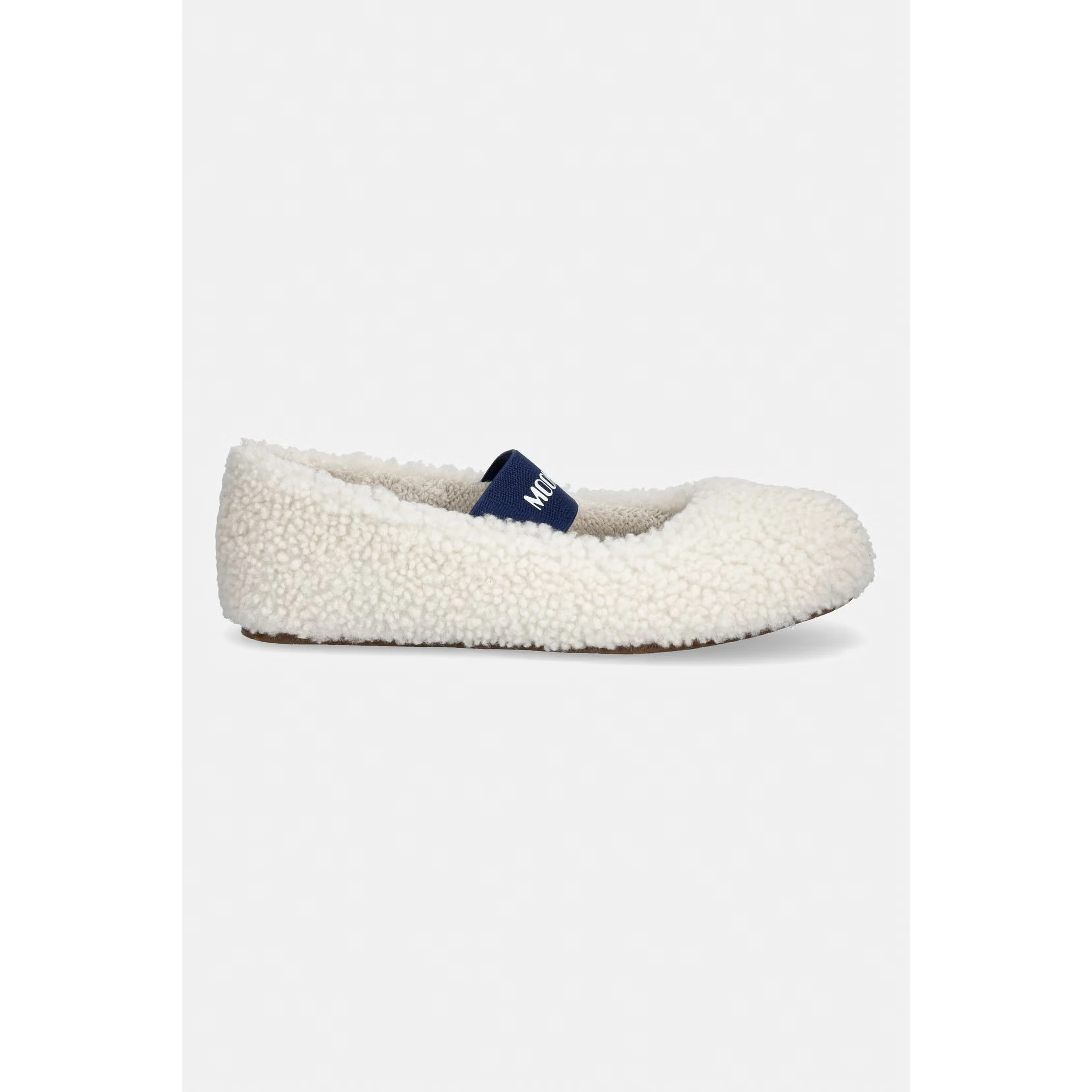 MOON BOOT Flat shoes