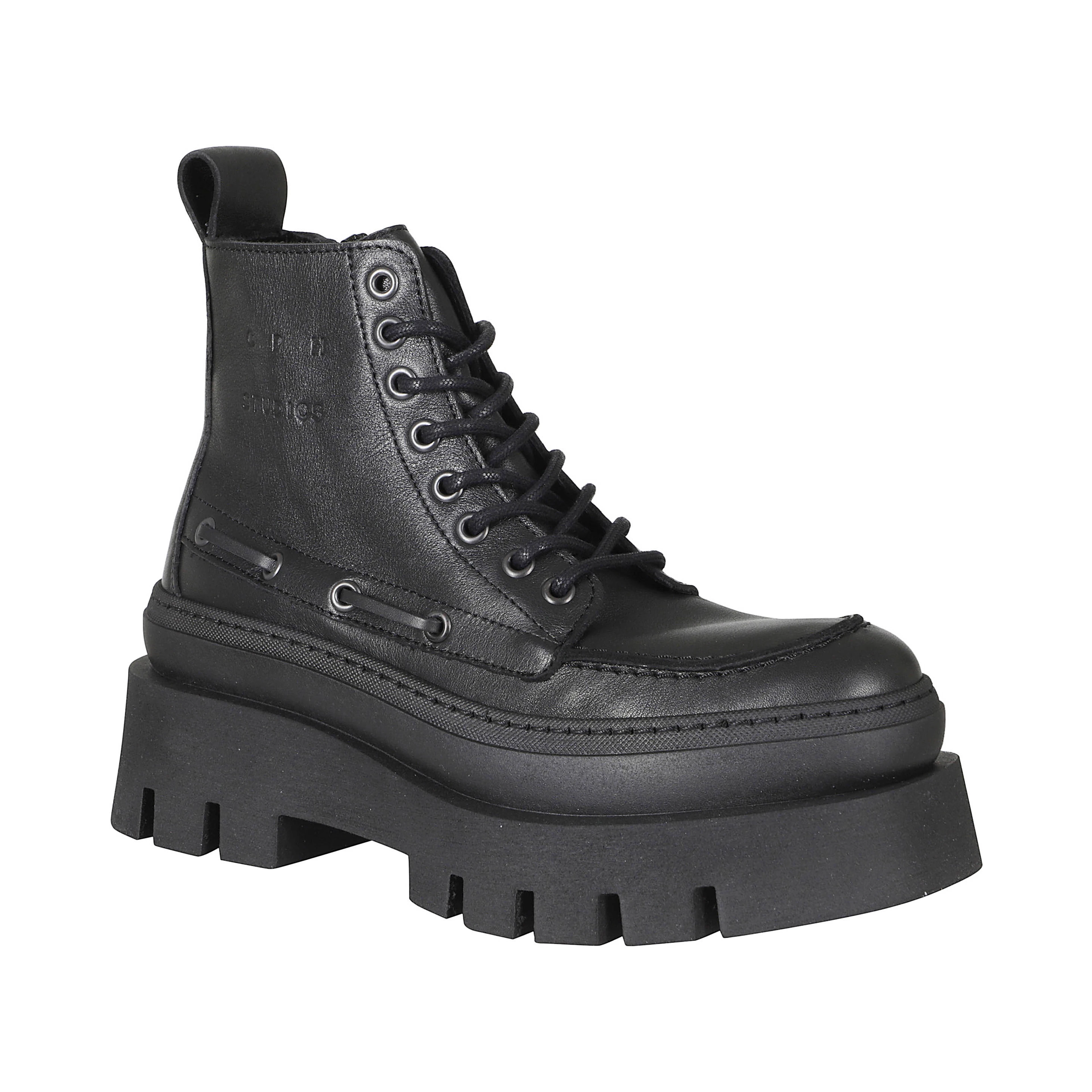 LACE UP BOOT