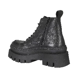 LACE UP BOOT