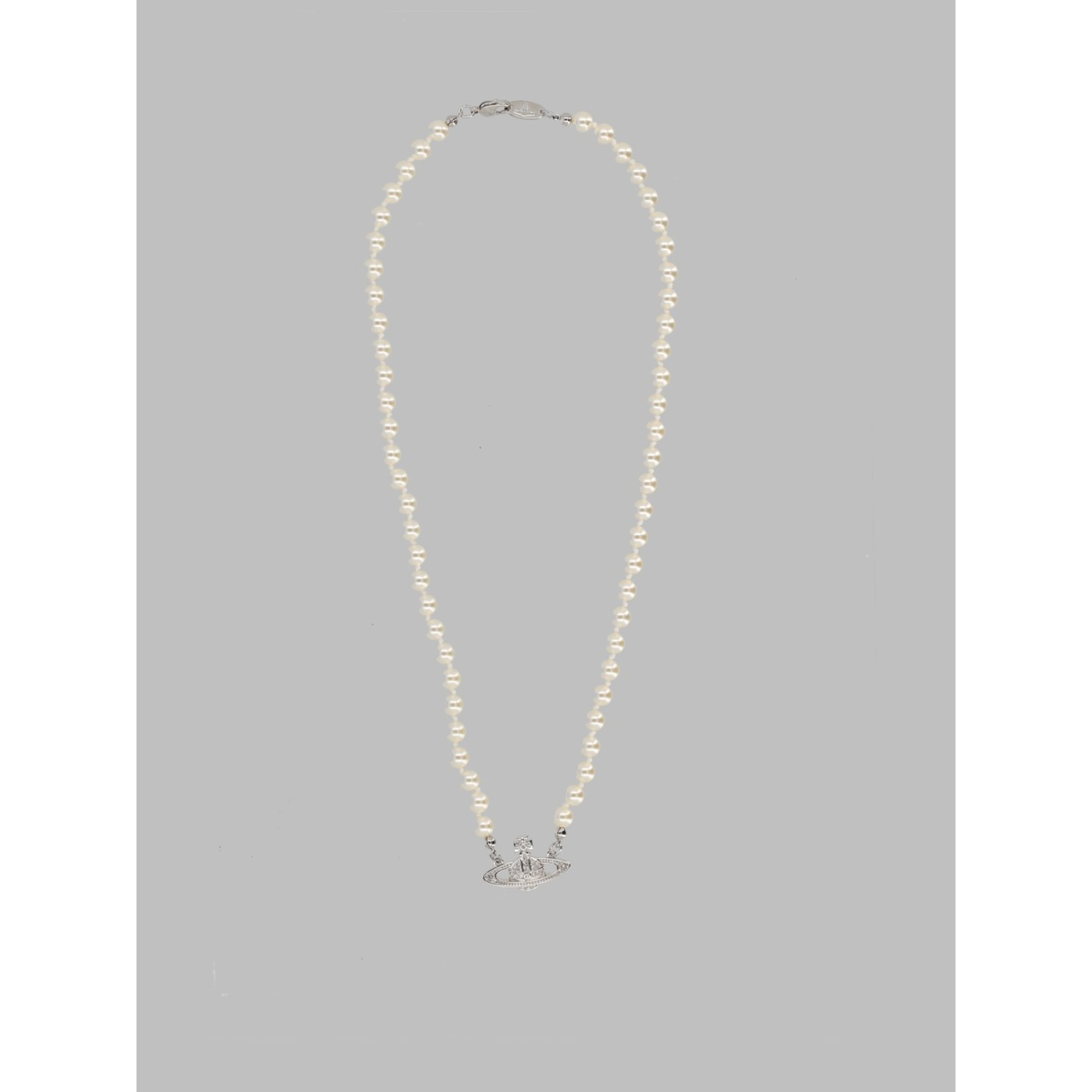 COLLANA DI PERLE CON ORB IN BASSO RILIEVO