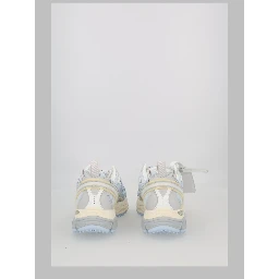 Sneaker "Be Right Back"