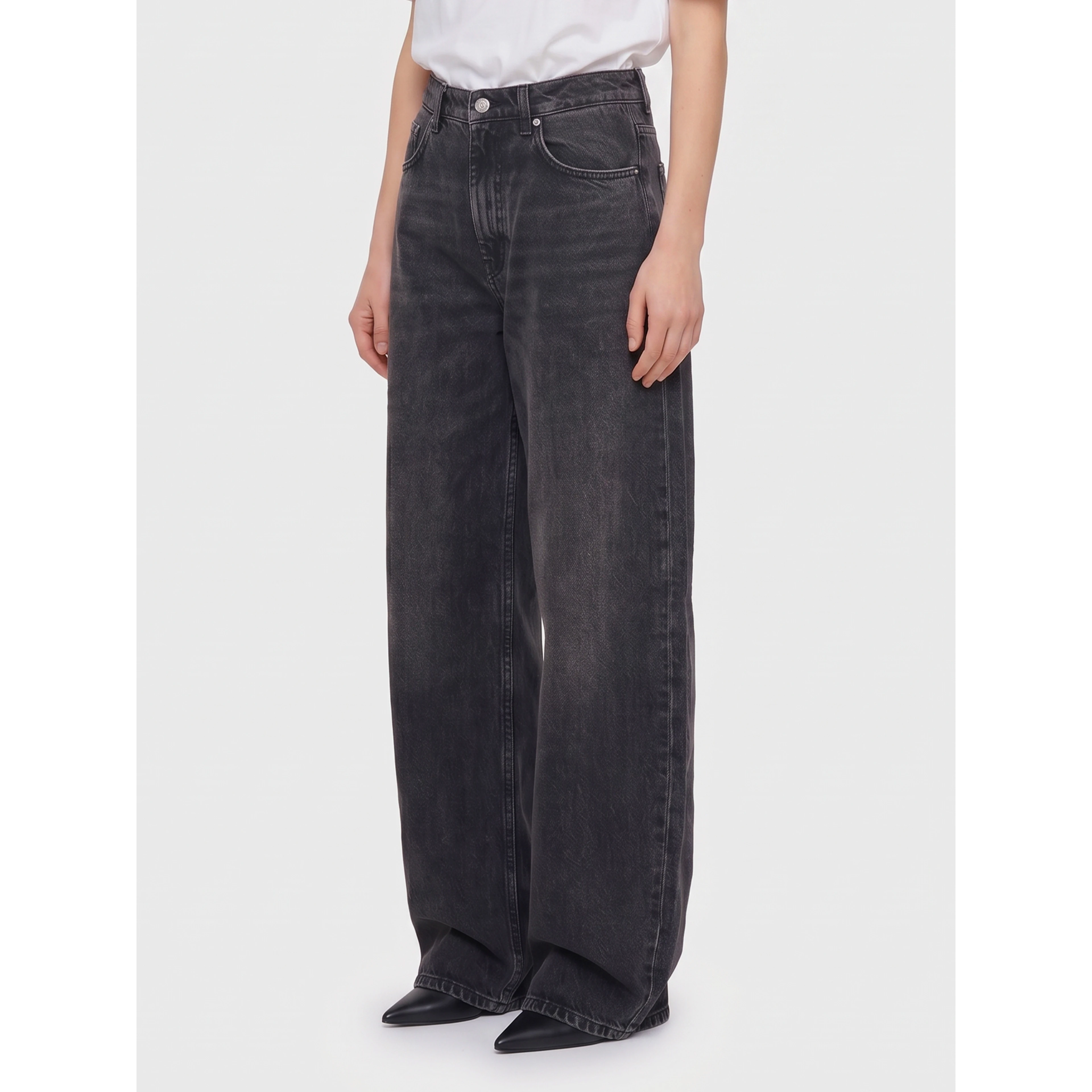 Nick barrel-leg jeans
