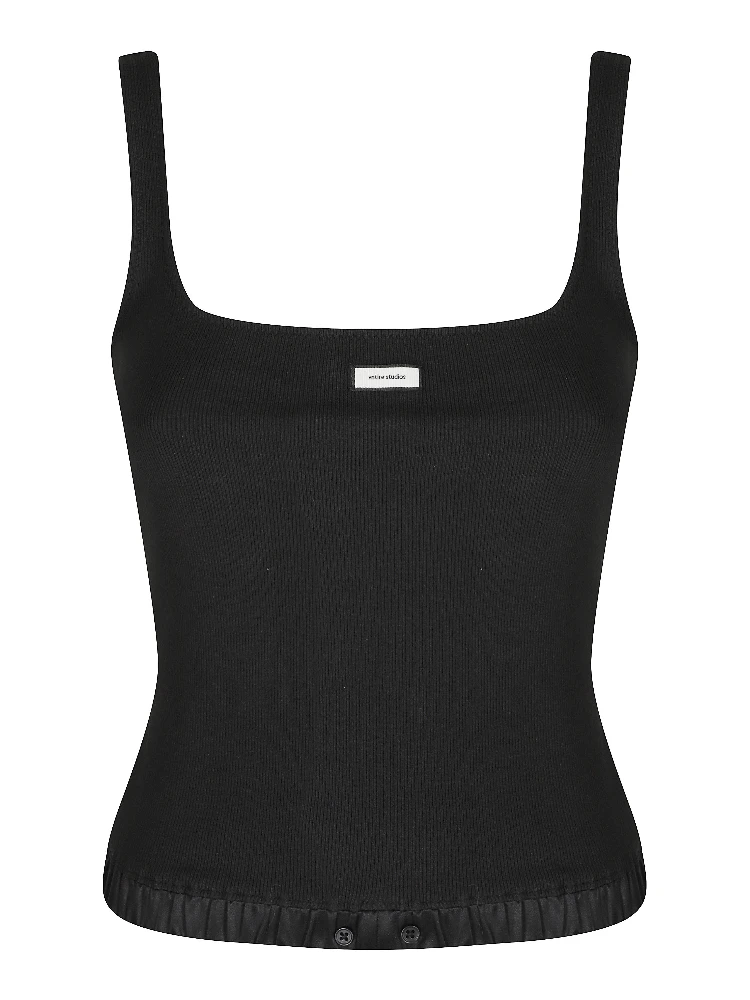 LOUNGE TANK